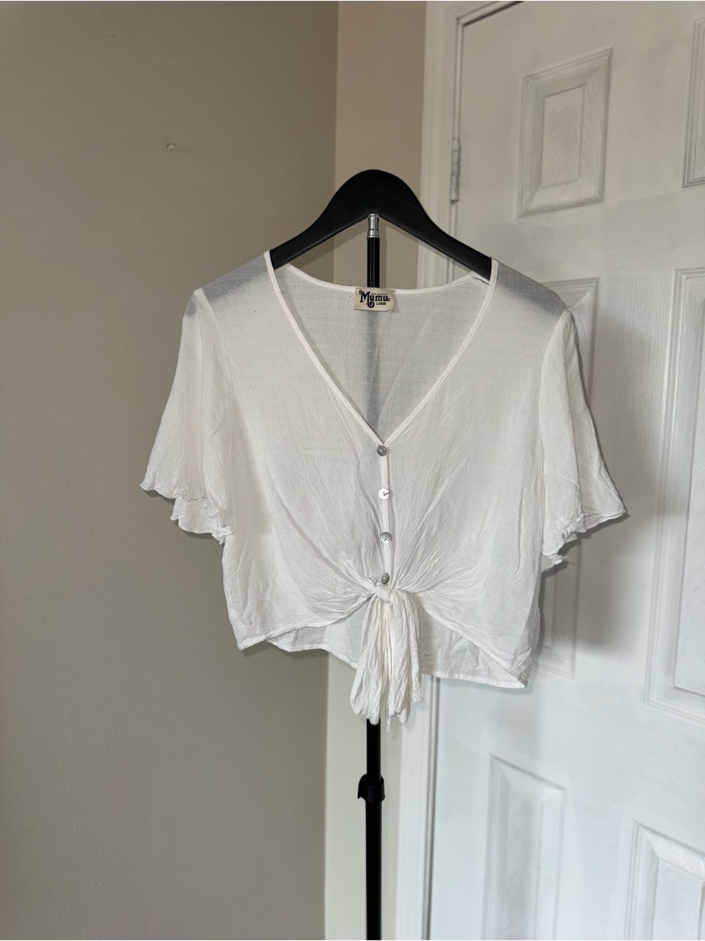 Show Me Your MuMu White V-Neck Tie-Front Crop Blouse